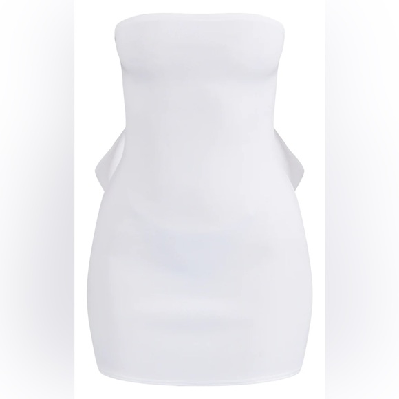 Prettylittlething petite bow bandeau dress - Picture 5 of 8